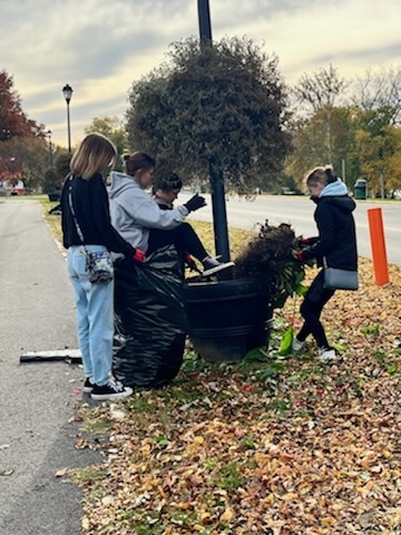 Botany Club and Beautify Belpre