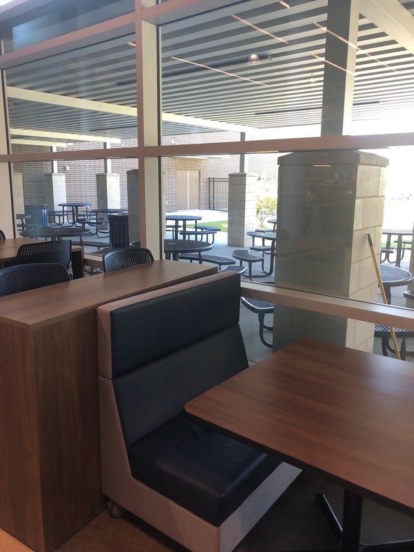 outdoor cafeteria seating with overhang